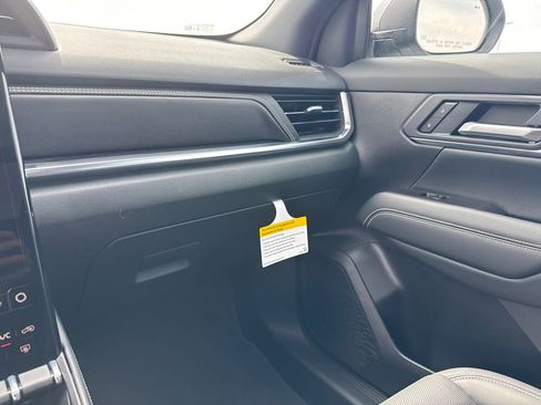 New 2026 GMC Terrain Elevation w/ Elevation Premium Package AWD/4WD image 29