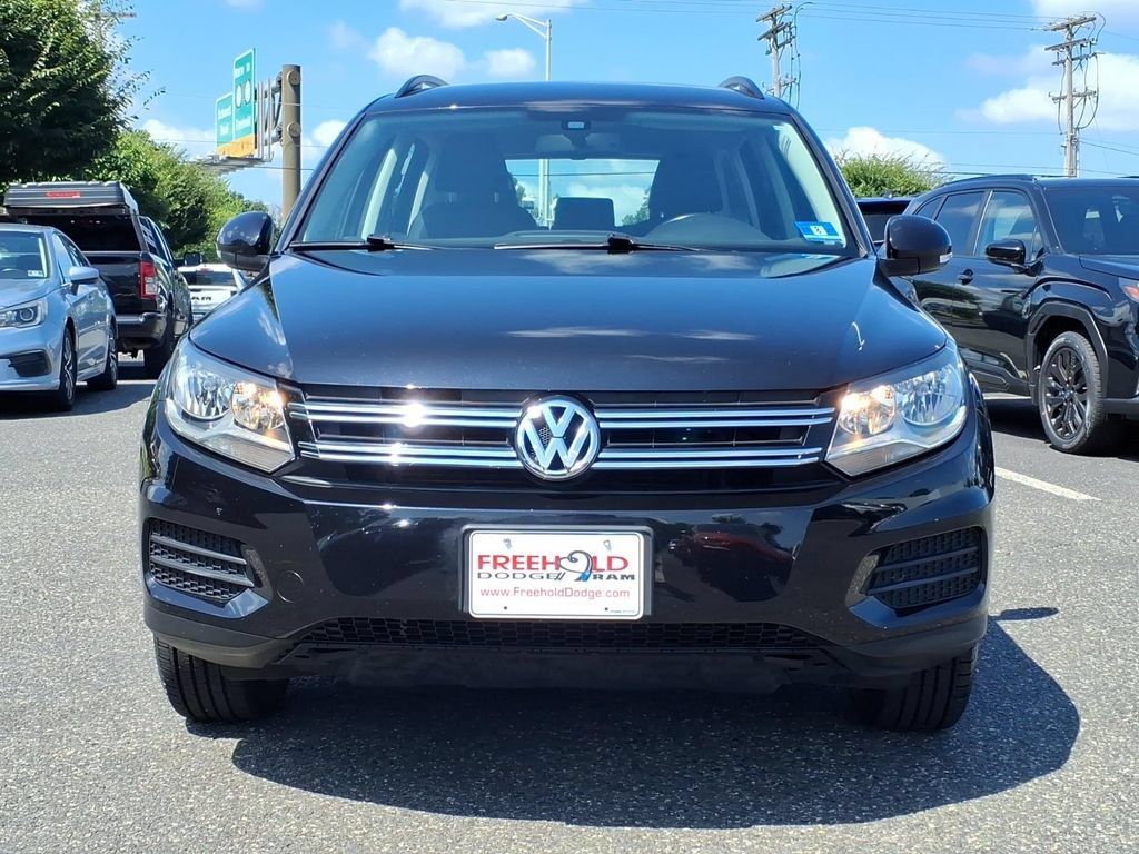 Used 2016 Volkswagen Tiguan S FWD image 2