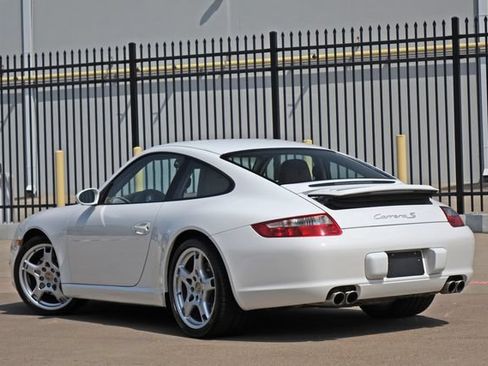 Used 2006 Porsche 911 Carrera S RWD image 6