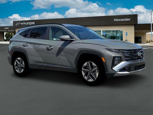 New 2026 Hyundai Tucson SEL FWD image 10