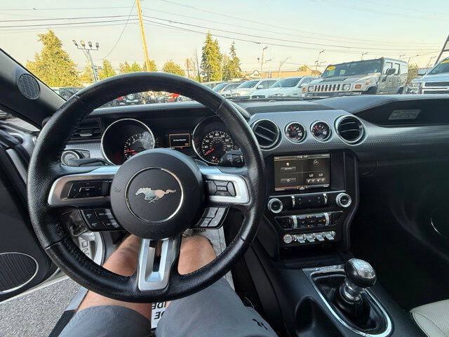 Used 2015 Ford Mustang GT Premium w/ GT Performance Package RWD image 27