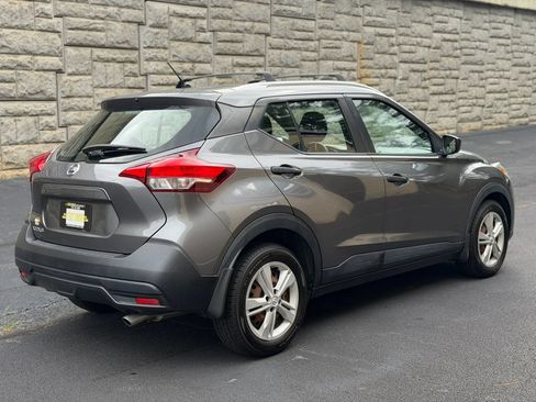 Used 2018 Nissan Kicks S w/ Exterior Package FWD image 7