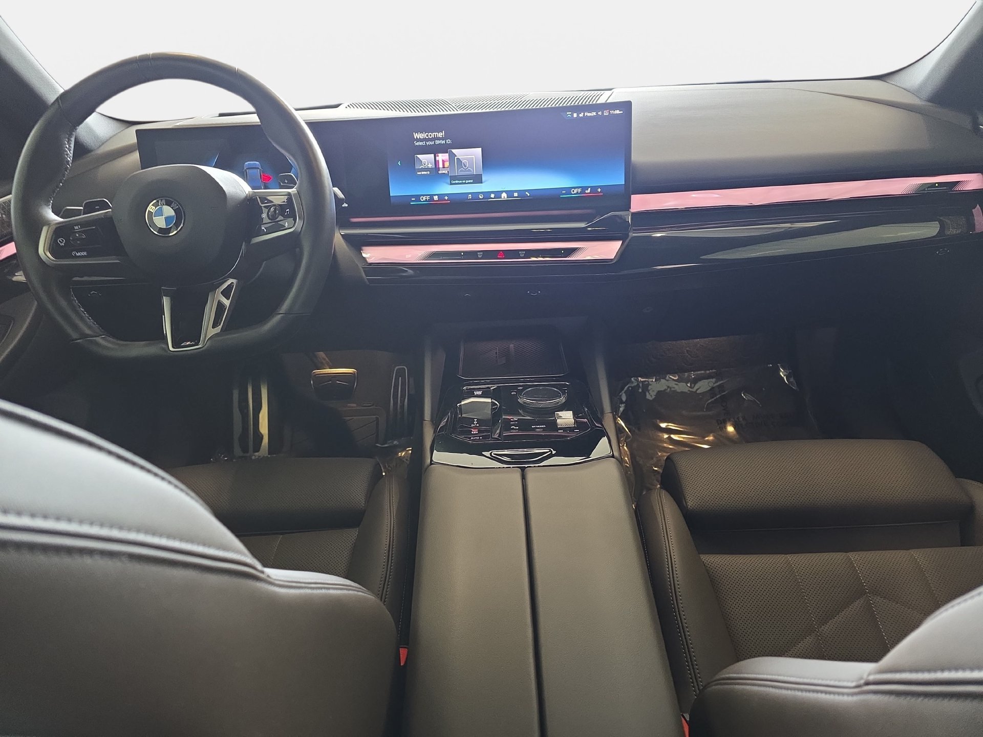 Used 2024 BMW 540i xDrive w/ Premium Package AWD/4WD image 9