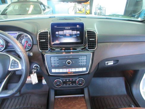 Used 2019 Mercedes-Benz GLE 43 AMG 4MATIC Coupe image 49