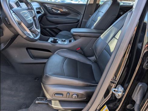 Used 2019 GMC Terrain Denali w/ Advanced Safety Package image 10