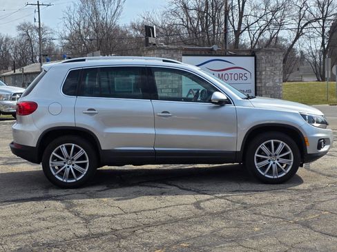 Used 2012 Volkswagen Tiguan SE image 7