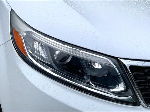 Used 2015 Kia Sorento LX AWD/4WD image 28