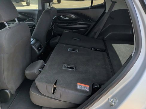 Used 2022 GMC Terrain SLE w/ Driver Convenience Package FWD image 39
