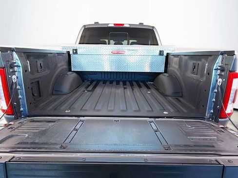Used 2023 Ford F150 Lariat w/ Trailer Tow Package image 29