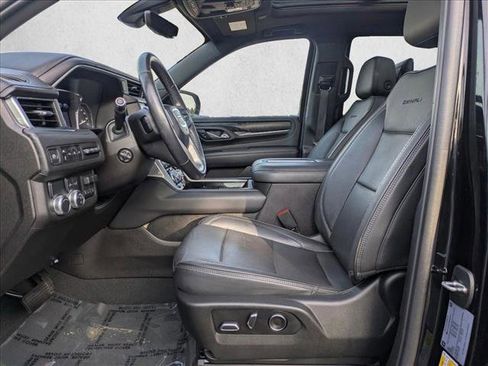 Used 2021 GMC Yukon Denali w/ Denali Premium Package image 15