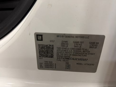 Used 2018 GMC Sierra 1500 SLE w/ SLE Value Package AWD/4WD image 40
