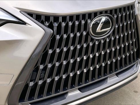 Used 2024 Lexus NX 250 FWD image 27