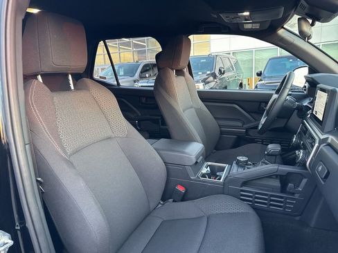 Used 2025 Toyota 4Runner SR5 image 21