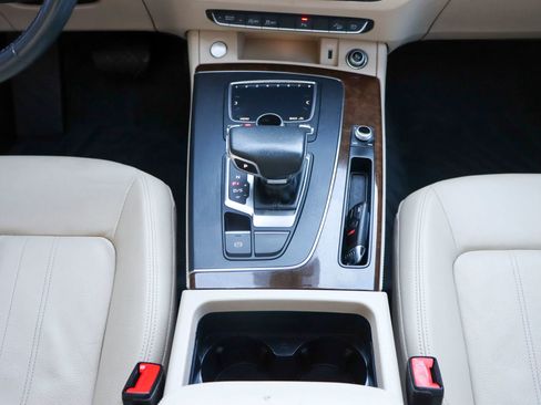 Used 2019 Audi Q5 2.0T Premium Plus w/ Premium Plus Package image 27