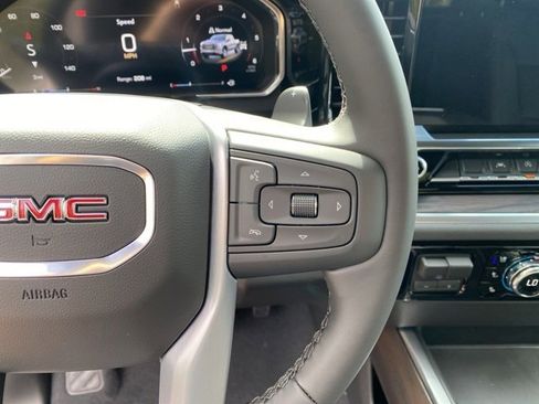 New 2026 GMC Sierra 1500 SLT image 17
