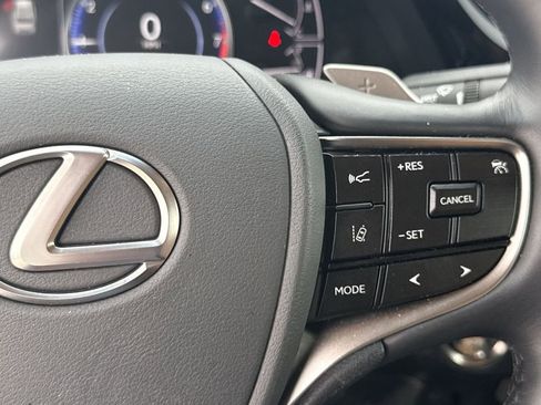 Used 2025 Lexus ES 350 w/ Premium Package FWD image 27