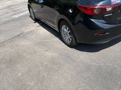 Used 2016 MAZDA MAZDA3 i Sport w/ Preferred Equipment Package FWD image 3