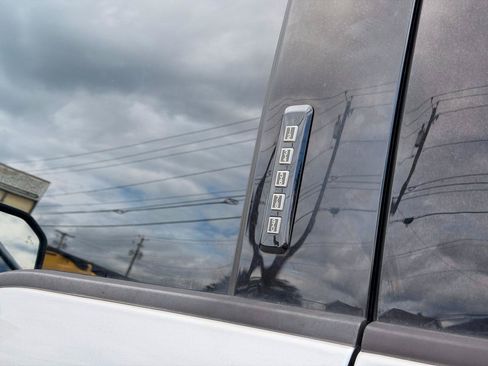 Used 2015 Ford F150 Lariat AWD/4WD image 13