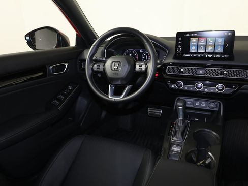 Used 2024 Honda Civic Sport Touring image 9
