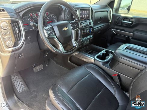 Certified 2022 Chevrolet Silverado 2500 LTZ w/ LTZ Convenience Package AWD/4WD image 11