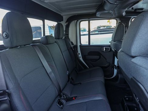 New 2026 Jeep Gladiator Rubicon image 17