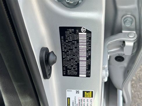 Certified 2025 Toyota Corolla LE image 30