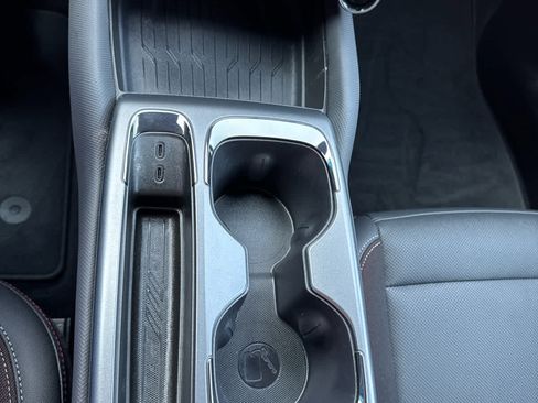 Certified 2024 Chevrolet Equinox EV RS image 18