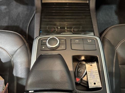 Used 2016 Mercedes-Benz GL 450 4MATIC image 50