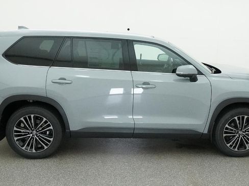 New 2026 Toyota Grand Highlander AWD Hybrid image 6