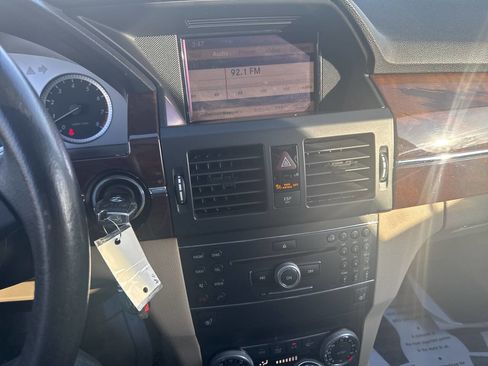 Used 2010 Mercedes-Benz GLK 350 4MATIC image 12