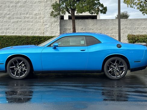 Used 2023 Dodge Challenger SXT w/ Blacktop Package image 7