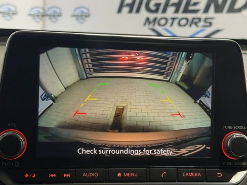 Used 2024 Nissan Altima 2.5 SV image 32