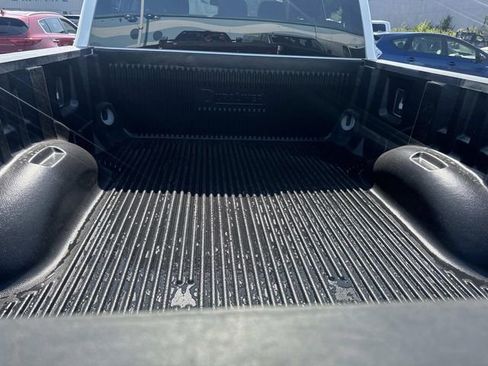 Used 2023 Ford F250 XLT w/ FX4 Off-Road Package image 5