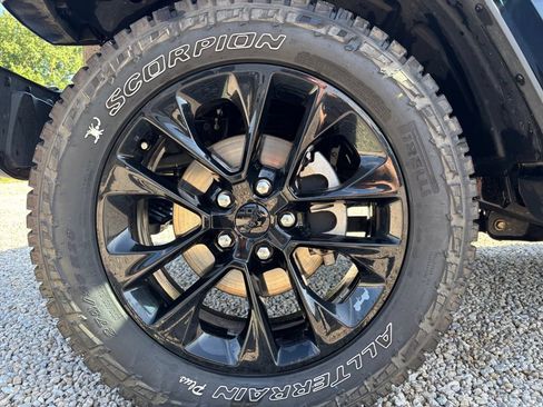 Used 2021 Jeep Wrangler Unlimited Sahara w/ Cold Weather Group AWD/4WD image 28