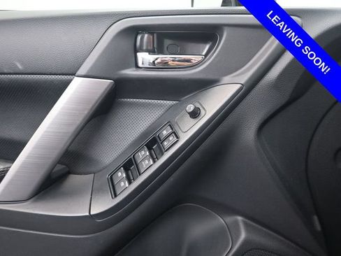 Used 2018 Subaru Forester 2.5i Premium AWD/4WD image 12