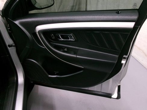 Used 2013 Ford Taurus SEL FWD image 26