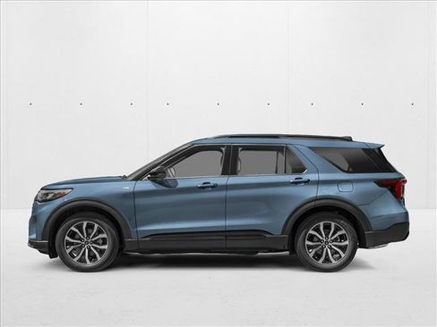 New 2026 Ford Explorer ST-Line RWD image 3