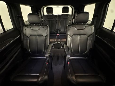 Used 2025 Jeep Grand Cherokee L Limited w/ Black Appearance Package RWD image 19