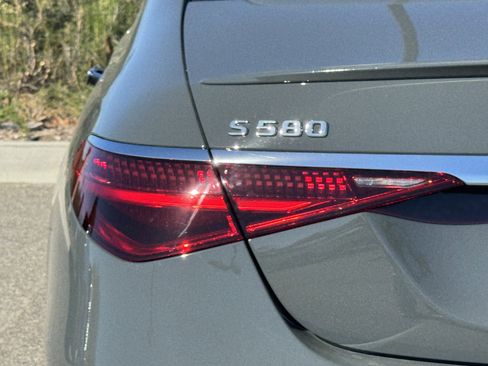 New 2026 Mercedes-Benz S 580 4MATIC Sedan image 11