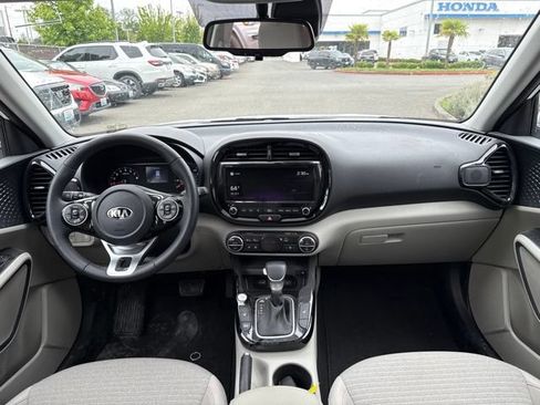Used 2021 Kia Soul EX FWD image 15