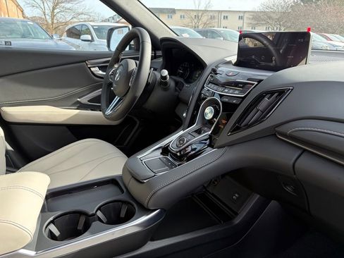 New 2026 Acura RDX SH-AWD image 13