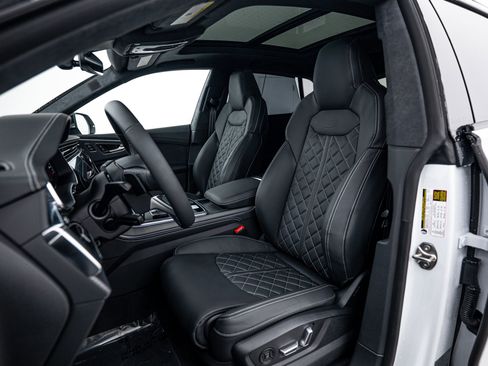 New 2026 Audi SQ8 Prestige image 15