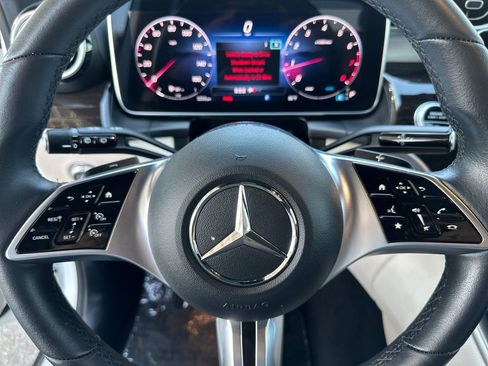 Used 2024 Mercedes-Benz GLC 300 GLC 300 image 24