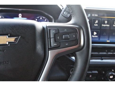 Used 2024 Chevrolet Silverado 2500 LT AWD/4WD image 25