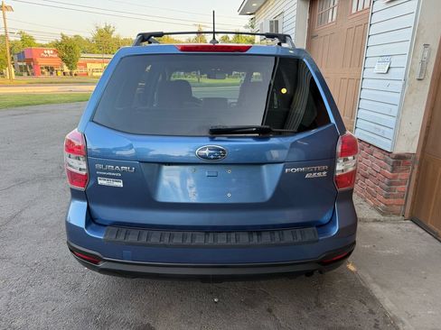 Used 2015 Subaru Forester 2.5i Premium AWD/4WD image 4