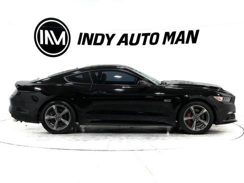 Used 2015 Ford Mustang GT image 3