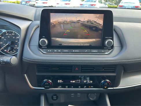 New 2026 Nissan Rogue SV FWD image 8