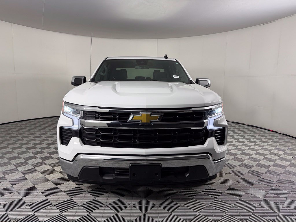 Used 2026 Chevrolet Silverado 1500 LT RWD image 2