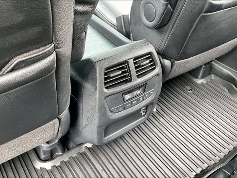 Certified 2022 Honda Pilot EX-L image 10