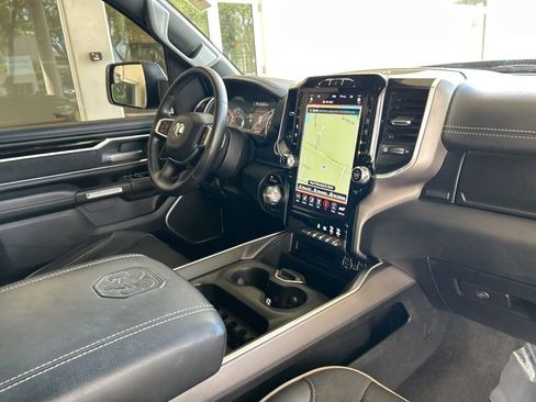 Used 2020 RAM 1500 Laramie image 26